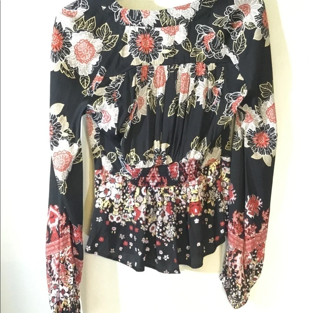 Nwt  RUN FREE PEOPLE‎ COAL COMBO BLOUSE
